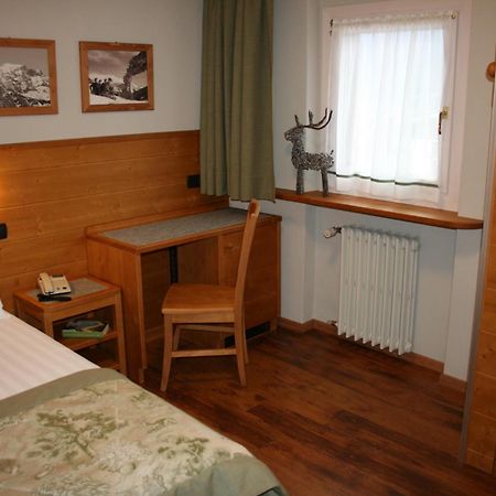 Hotel Larice Bianco Bormio Cameră foto